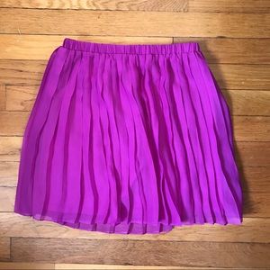 Sparkle & Fade magenta pleated skirt, Small